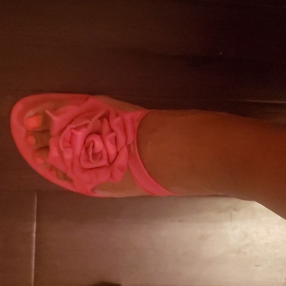 Sandals - Picture 3 of 8